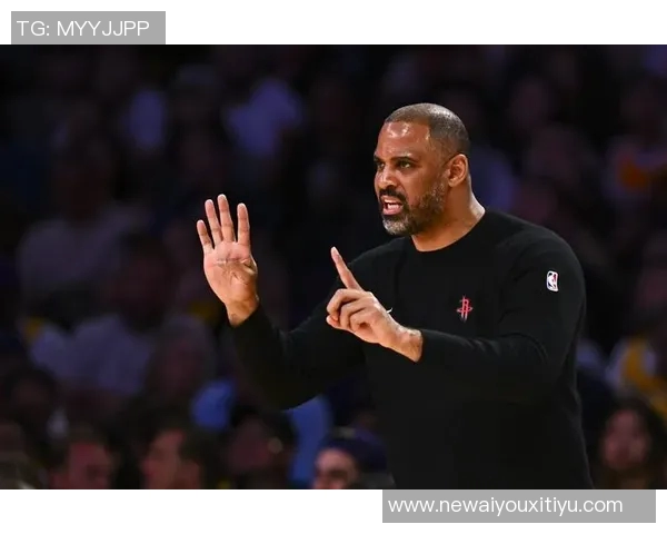 乌度卡称赞卡佩拉护筐与空接能力申京双塔组合展现更强侵略性